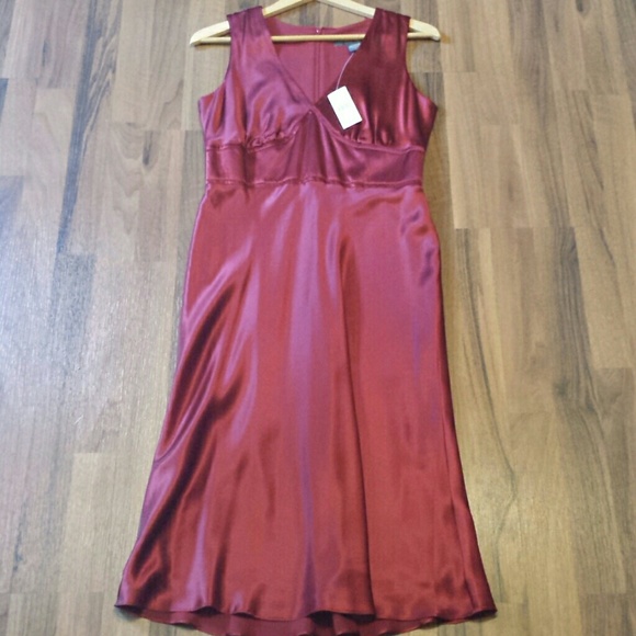 Banana Republic Dresses & Skirts - {Banana Republic} Silk Dress